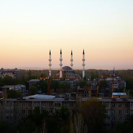 Ussr Hostel Bishkek Exterior photo